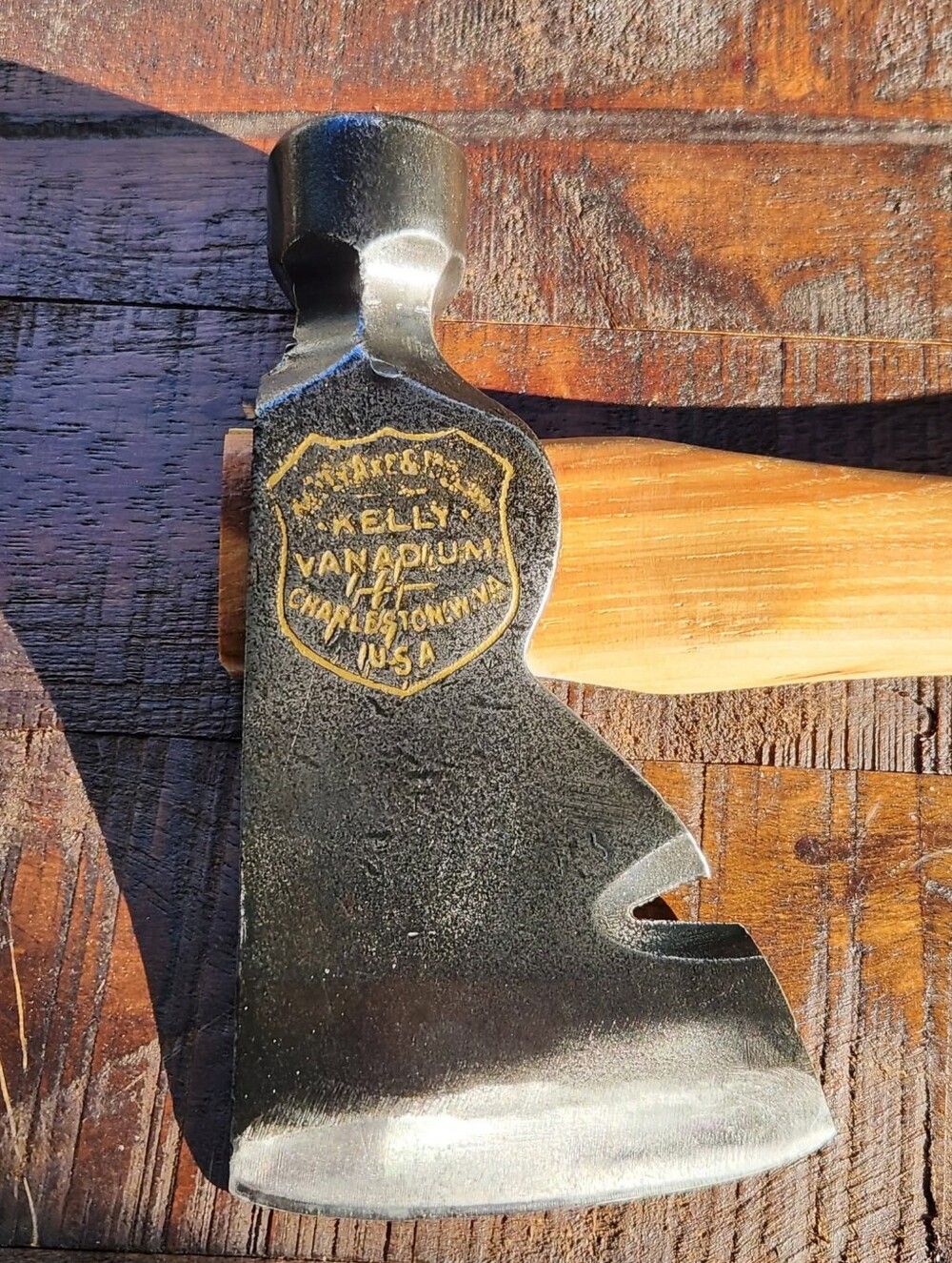 Vintage KELLY Axe & Tool Co. VANADIUM Embossed Carpenter Hatchet Fully Restored